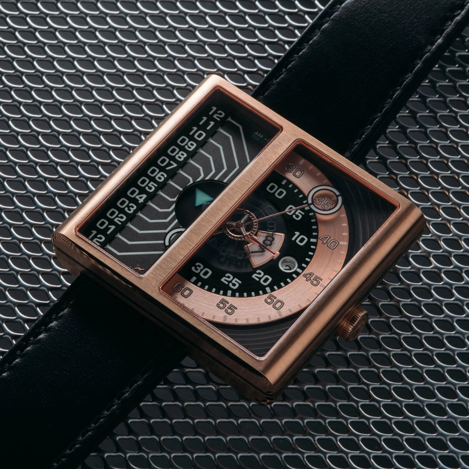 2771-xeric-soloscope-ii-automatic-copper-black-limited-edition-6.webp Xeric Soloscope II Automatic Copper Black Limited Edition