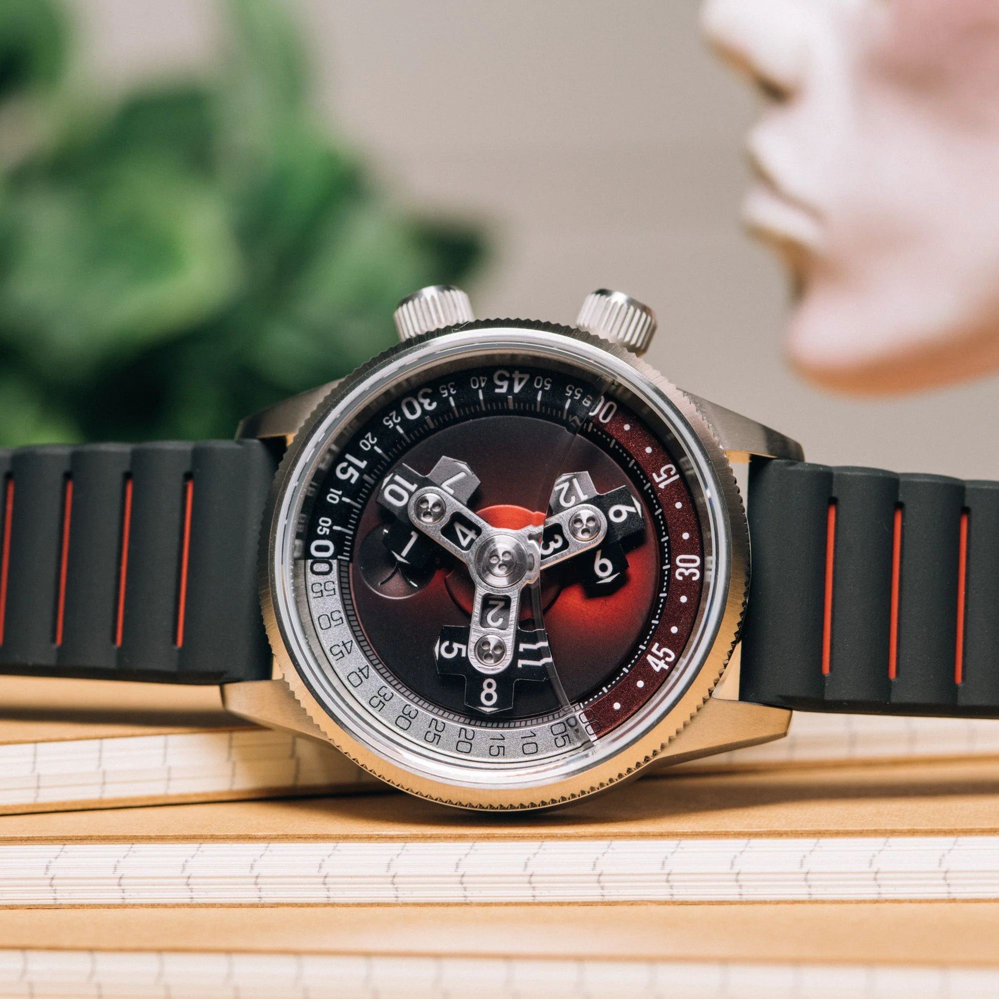 2789-xeric-vendetta-ii-automatic-wandering-hour-oxblood-black-2.webp Xeric Vendetta II Automatic Wandering Hour Oxblood Black