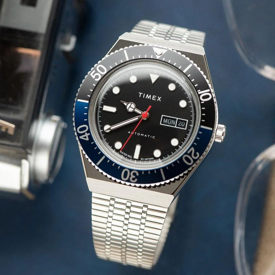 2807-timex-m79-automatic-40mm-silver-blue-black-3.webp Timex M79 Automatic 40mm Silver Blue Black