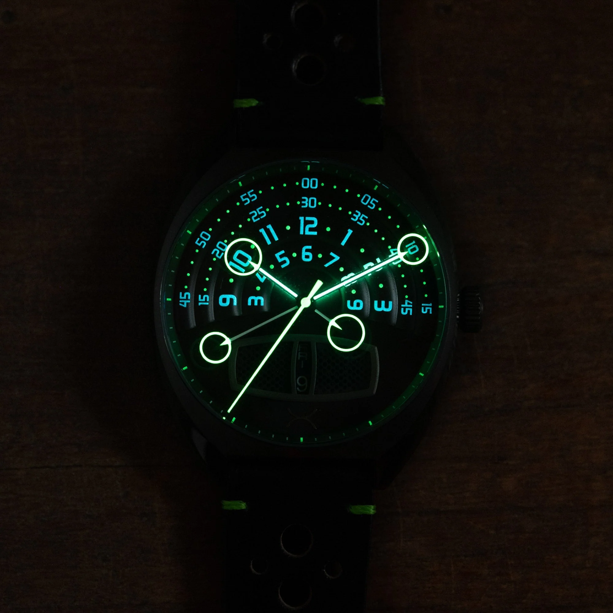 2814-xeric-halograph-iii-automatic-gunmetal-lime-3.webp Xeric Halograph III Automatic Gunmetal Lime