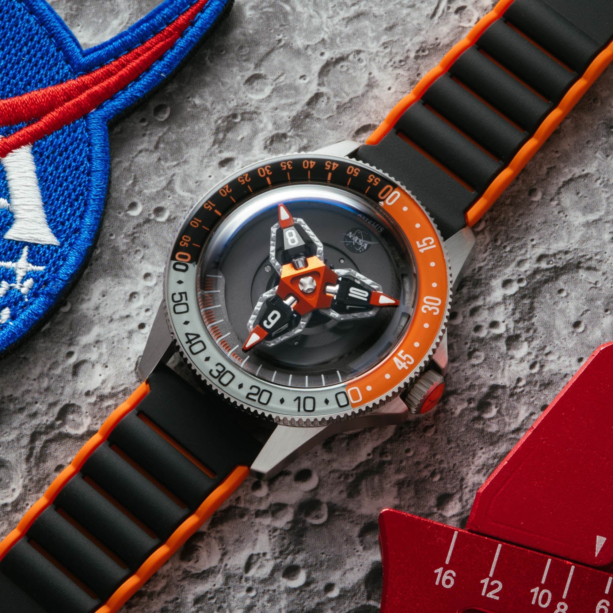 3012-xeric-nasa-artemis-tumbler-automatic-afterburn-limited-edition-2.jpg Xeric NASA Artemis Tumbler Automatic Afterburn Limited Edition