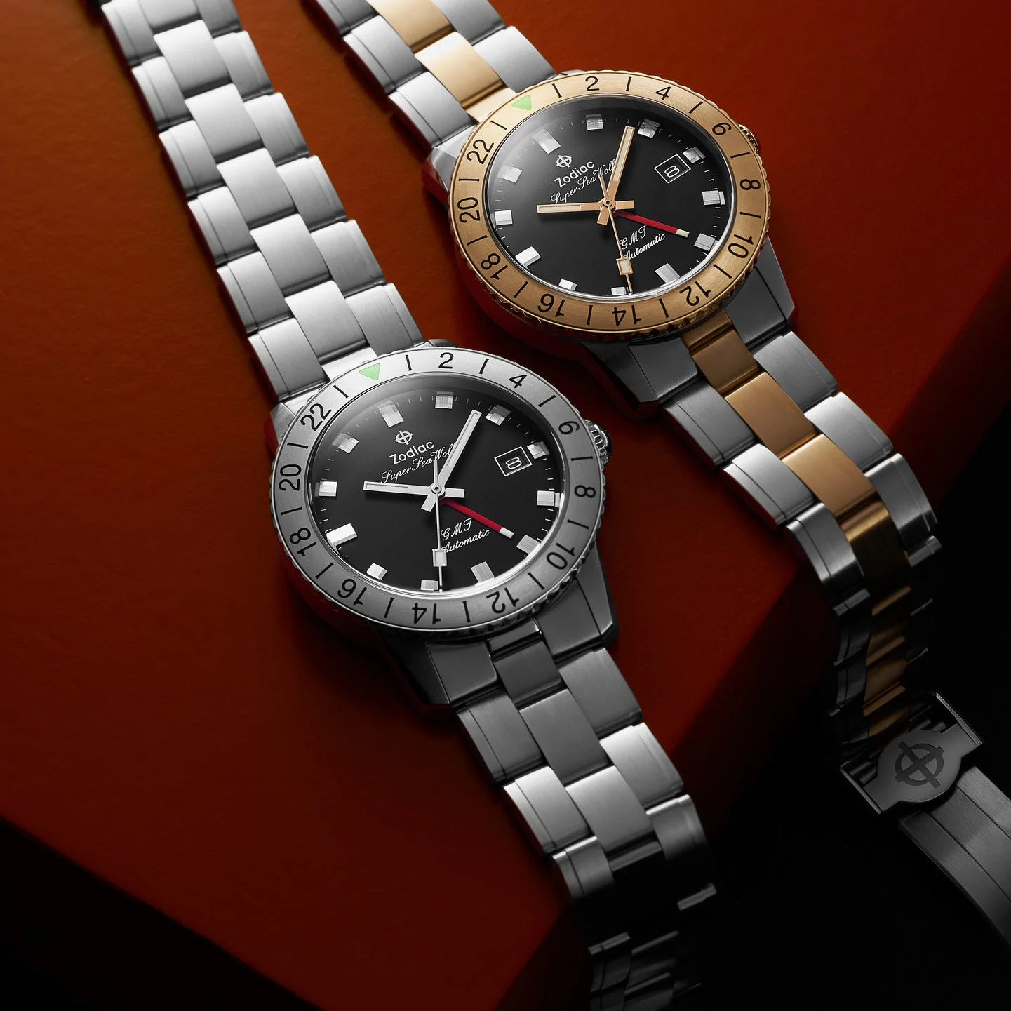 3035-zodiac-zo9406-super-sea-wolf-gmt-automatic-silver-gold-8.webp Zodiac ZO9406 Super Sea Wolf GMT Automatic Silver Gold