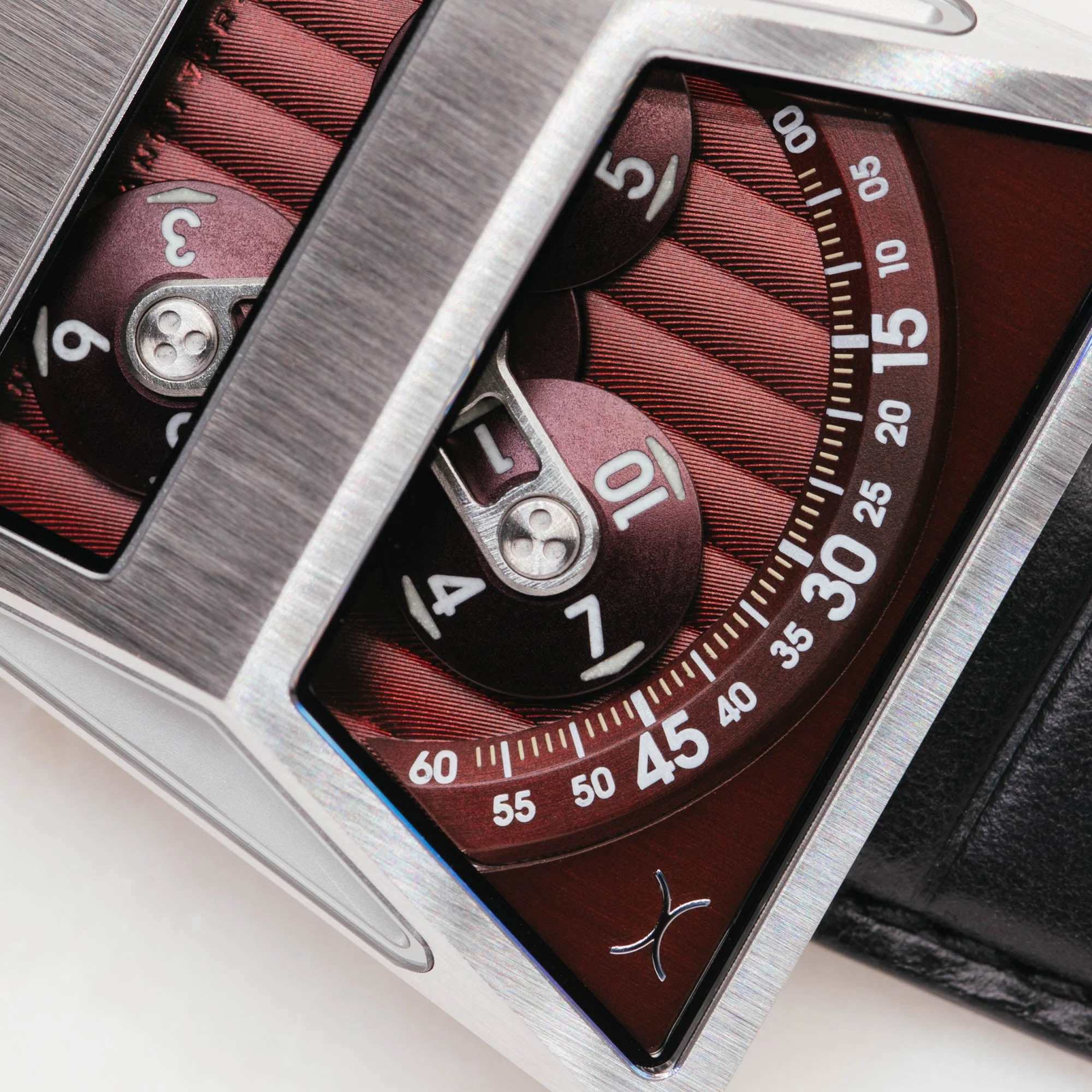 34-xeric-vendetta-x-wandering-hour-automatic-black-oxblood-8.webp Xeric Vendetta X Wandering Hour Automatic Black Oxblood