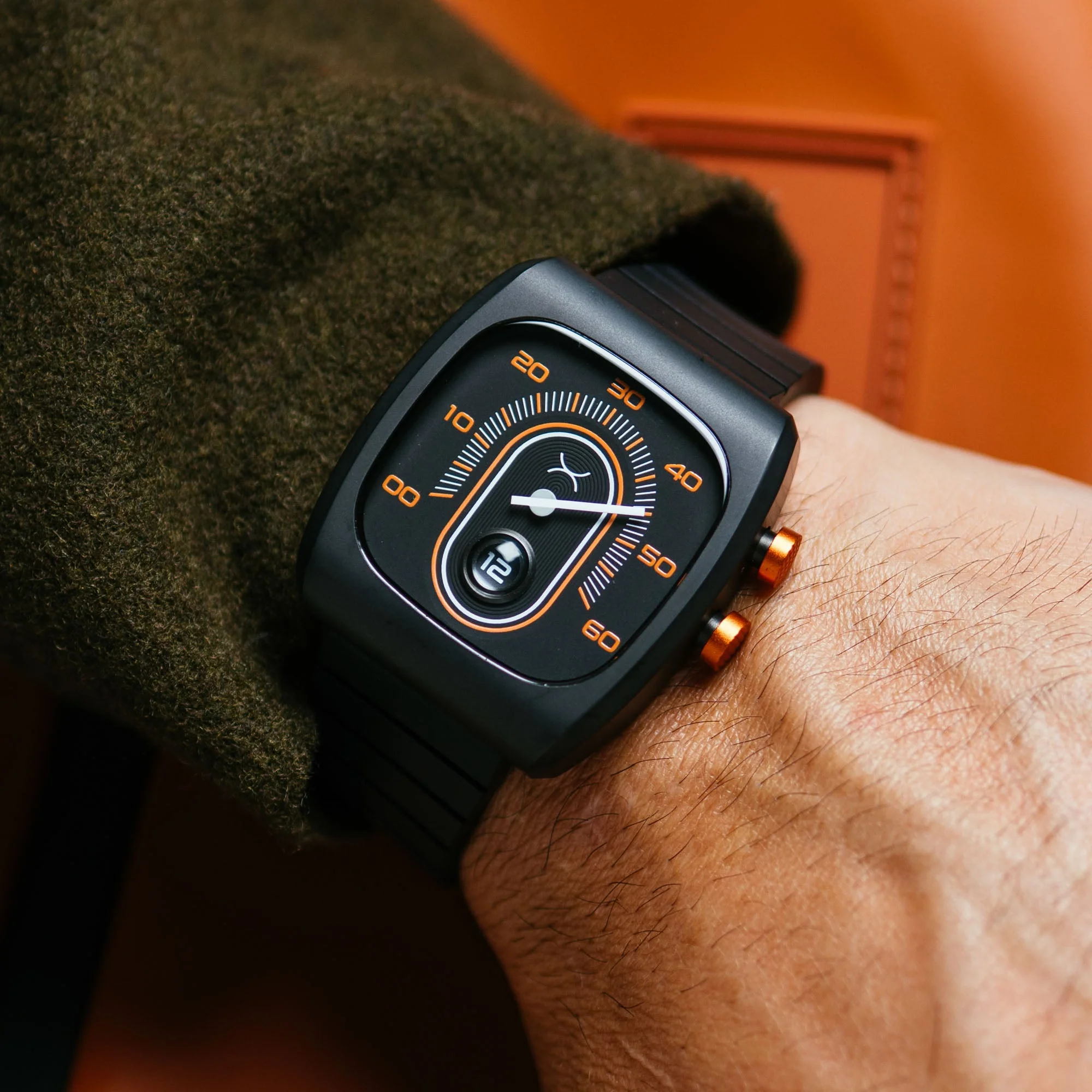 Xeric Retroscope Jump Hour Black Orange