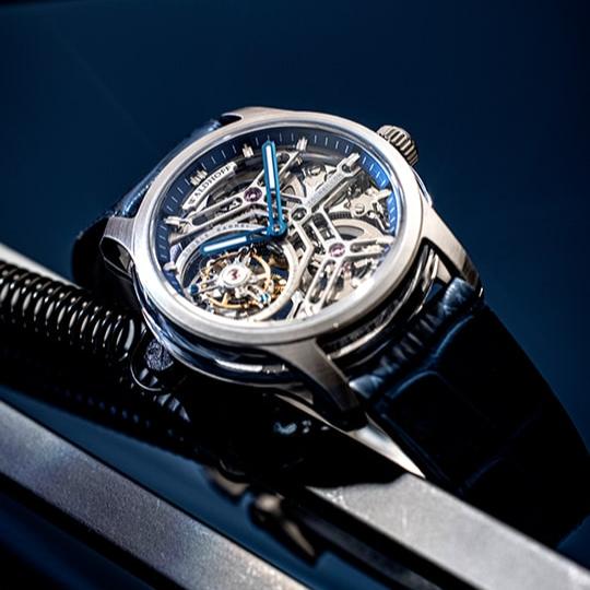 Manufaktur Waldhoff Quantum Ti Royal Blue