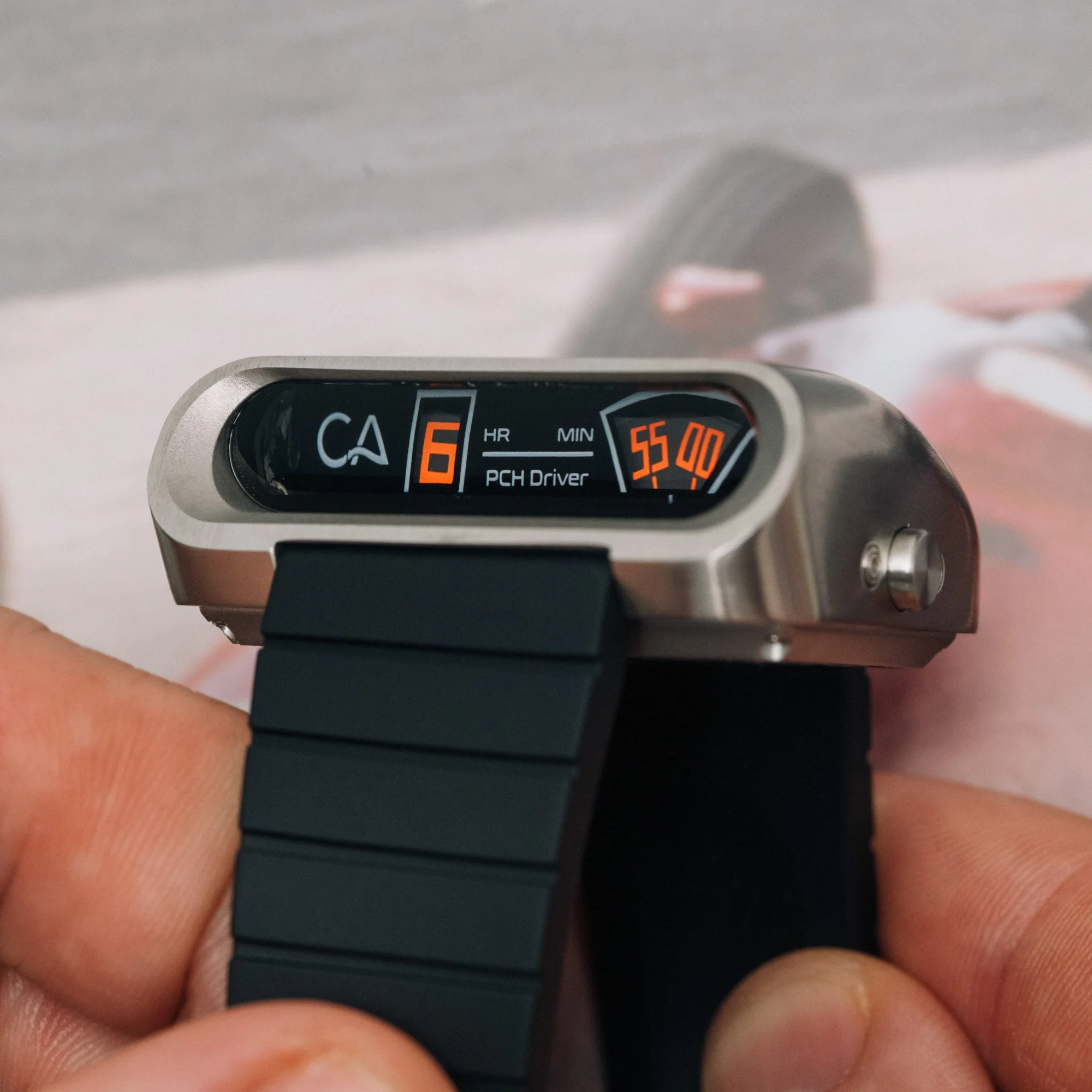 5-ca-pch-driver-jump-hour-brushed-silver-black-4.webp CA PCH Driver Jump Hour Brushed Silver Black