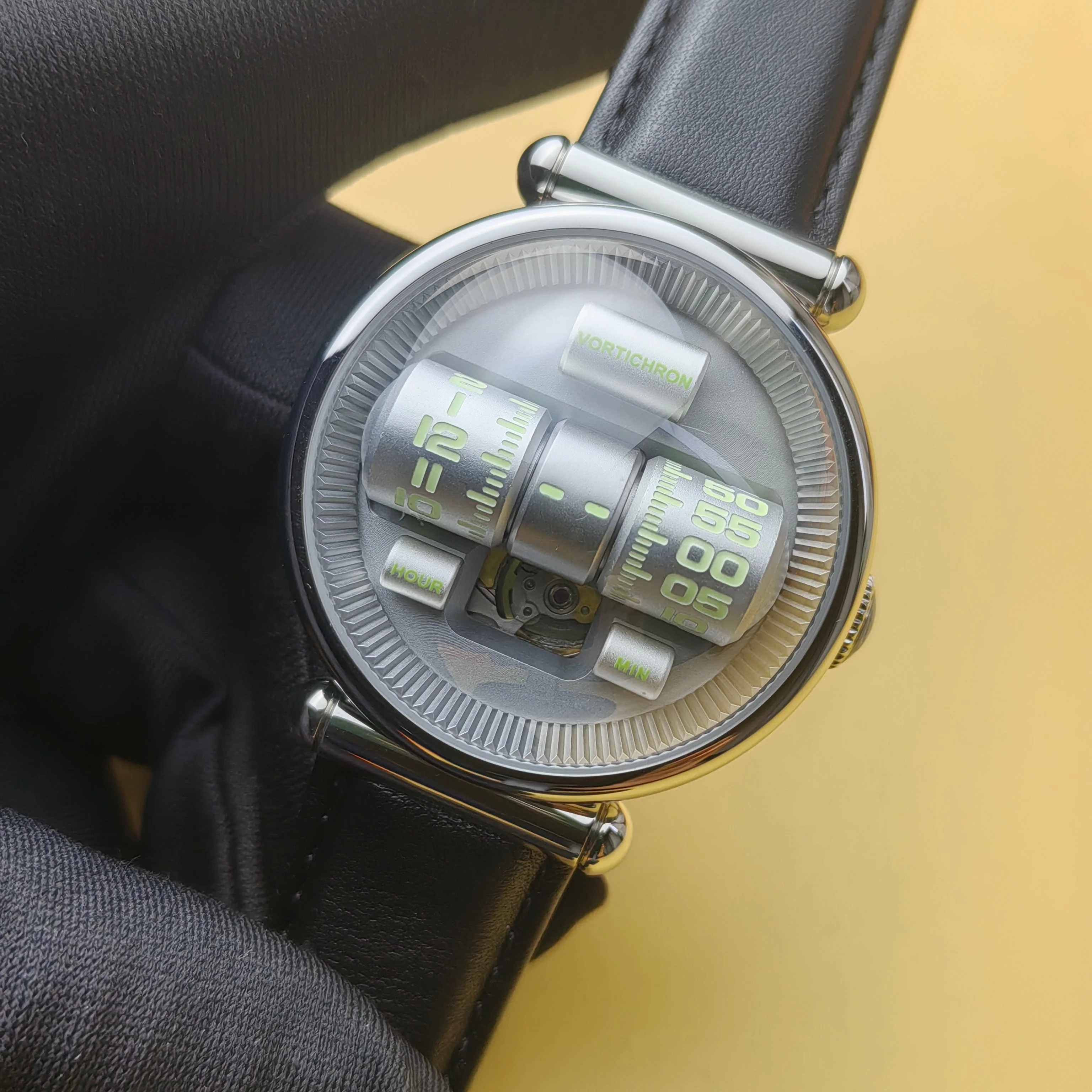 537-vortichron-double-roller-automatic-steel-3.webp Vortichron Double Roller Automatic Steel