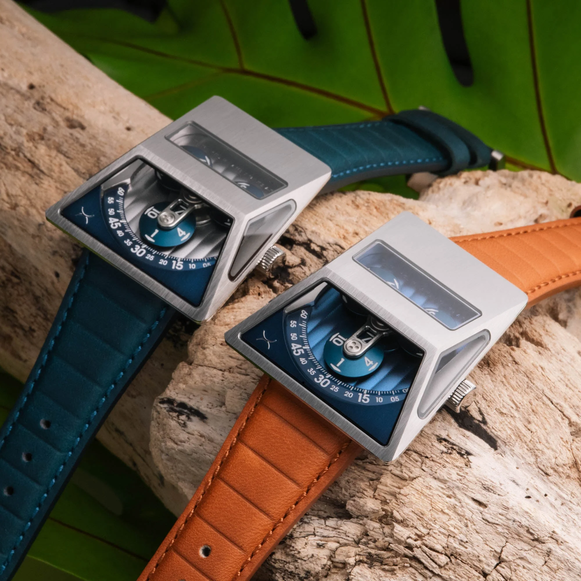 57-xeric-vendetta-x-wandering-hour-automatic-tan-blue-8.webp Xeric Vendetta X Wandering Hour Automatic Tan Blue