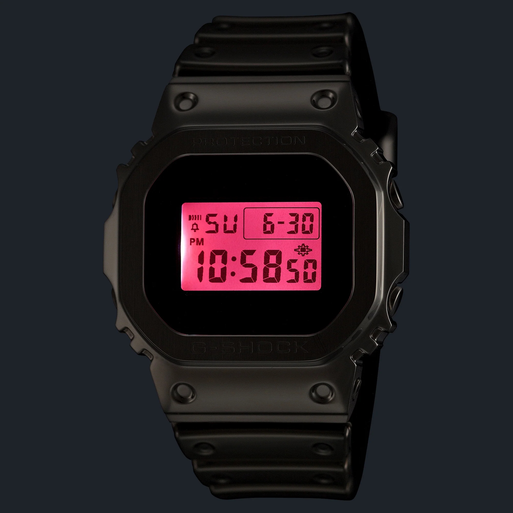 654-g-shock-gm5600-digital-fine-metallic-silver-red-3.webp G-Shock GM5600 Digital Fine Metallic Silver Red