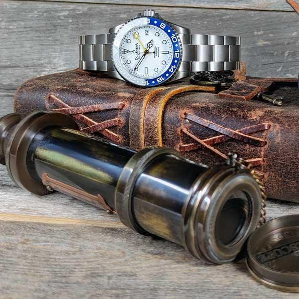 777-oceaneva-titanium-deep-marine-explorer-gmt-1250m-white-blue-6.jpg Oceaneva Titanium Deep Marine Explorer GMT 1250M White Blue