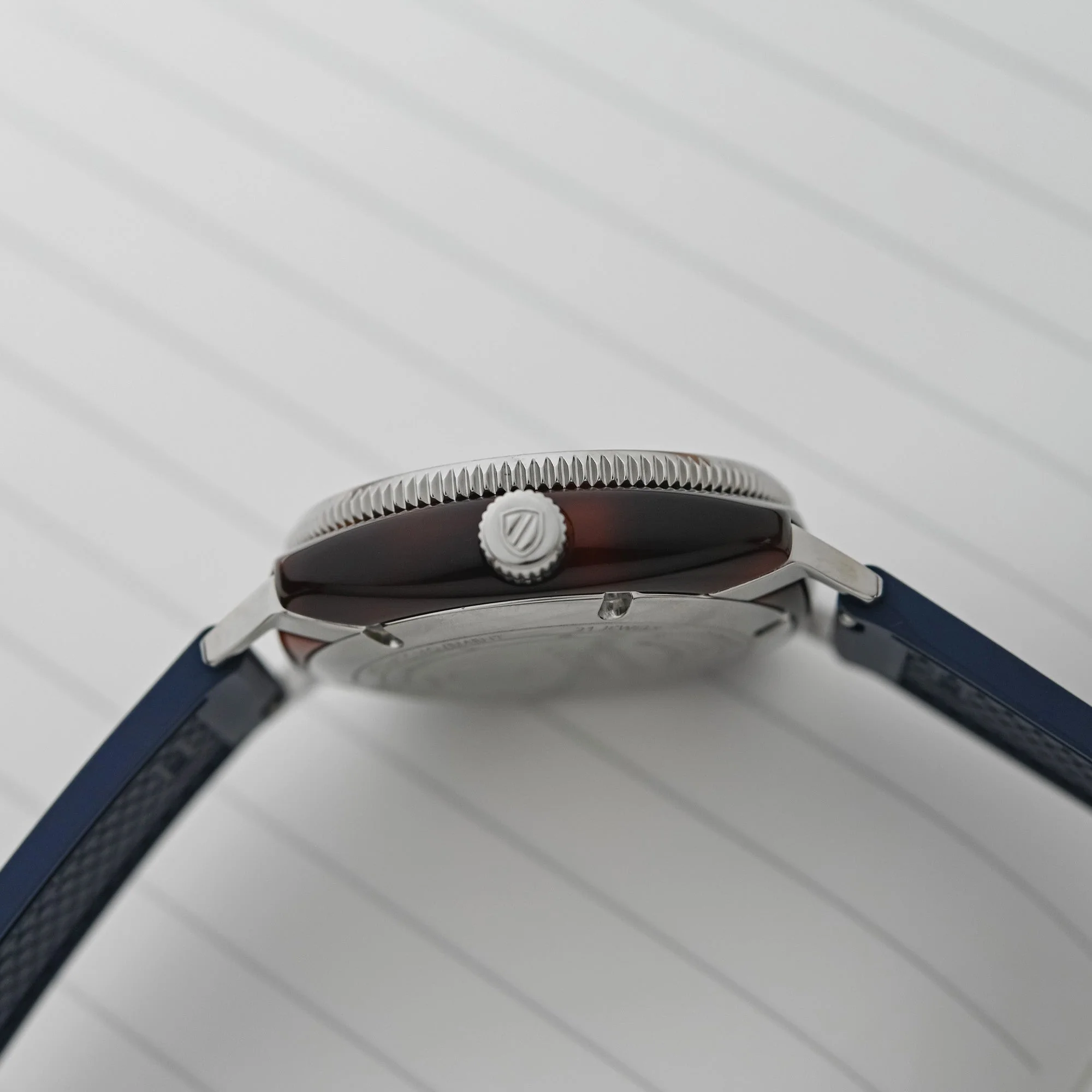 796-briston-clubmaster-legend-automatic-diver-acetate-navy-blue-11.webp Briston Clubmaster Legend Automatic Diver Acetate Navy Blue