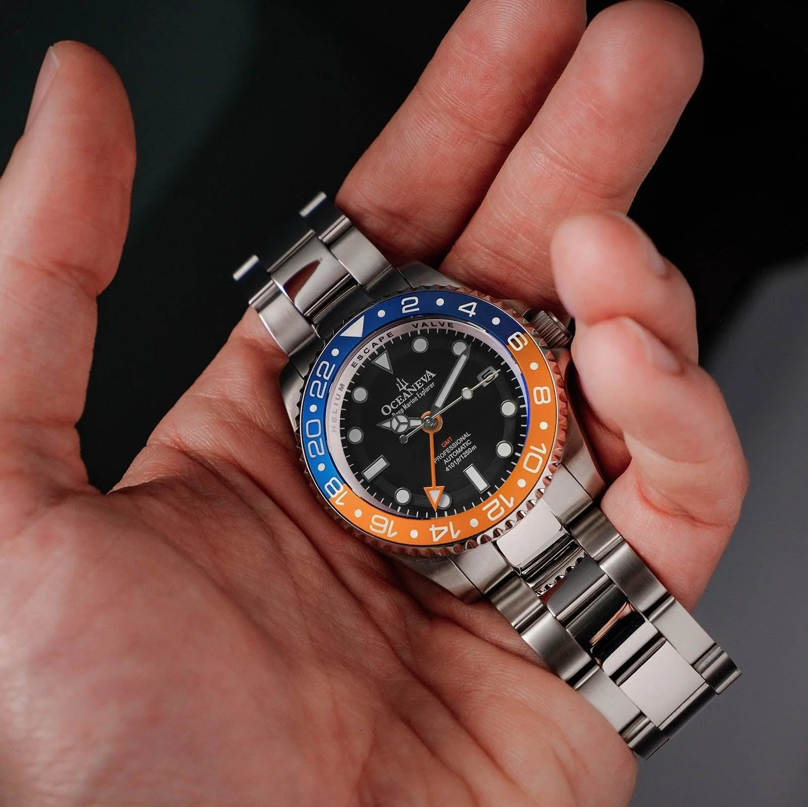 815-oceaneva-deep-marine-explorer-gmt-automatic-1250m-pro-diver-orange-black-11.webp Oceaneva Deep Marine Explorer GMT Automatic 1250M Pro Diver Orange Black