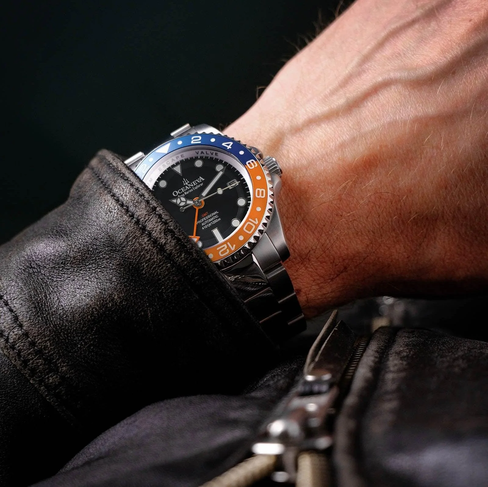 815-oceaneva-deep-marine-explorer-gmt-automatic-1250m-pro-diver-orange-black-3.webp Oceaneva Deep Marine Explorer GMT Automatic 1250M Pro Diver Orange Black