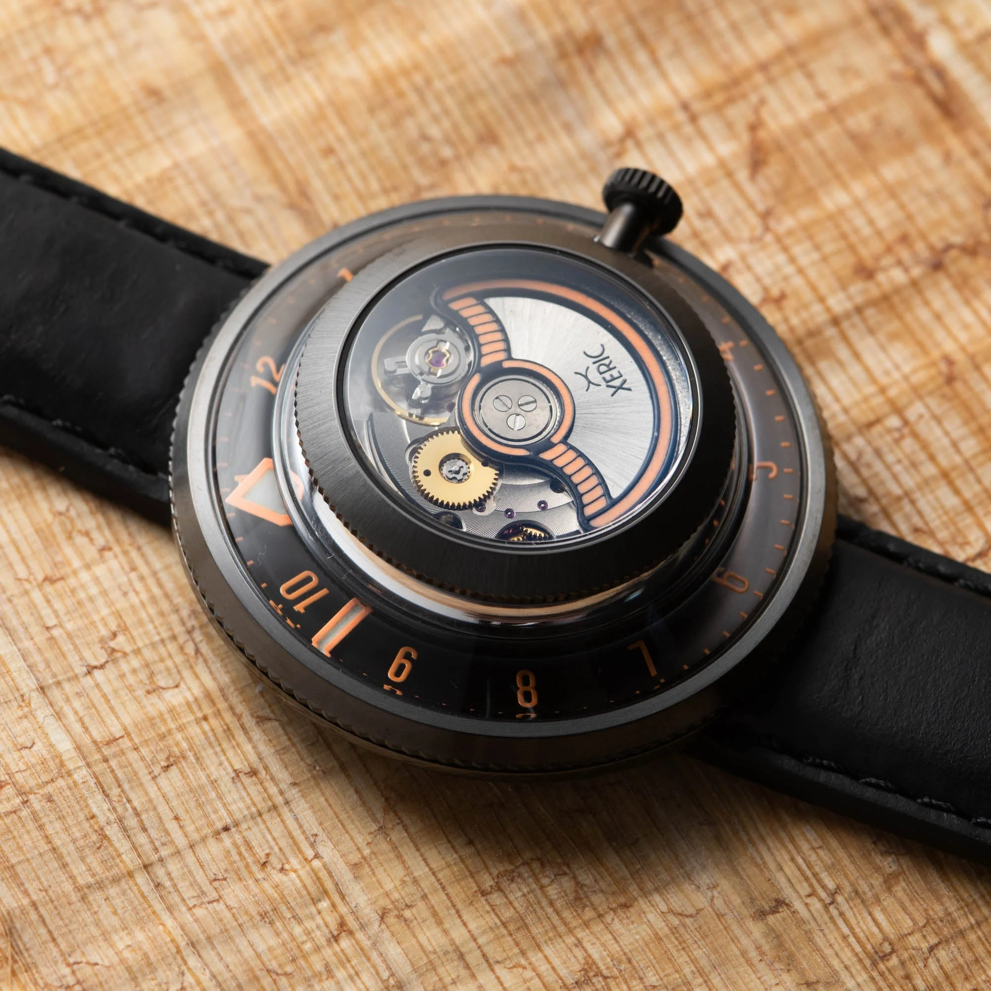 83-xeric-invertor-automatic-gunmetal-orange-limited-edition-2.webp Xeric Invertor Automatic Gunmetal Orange Limited Edition