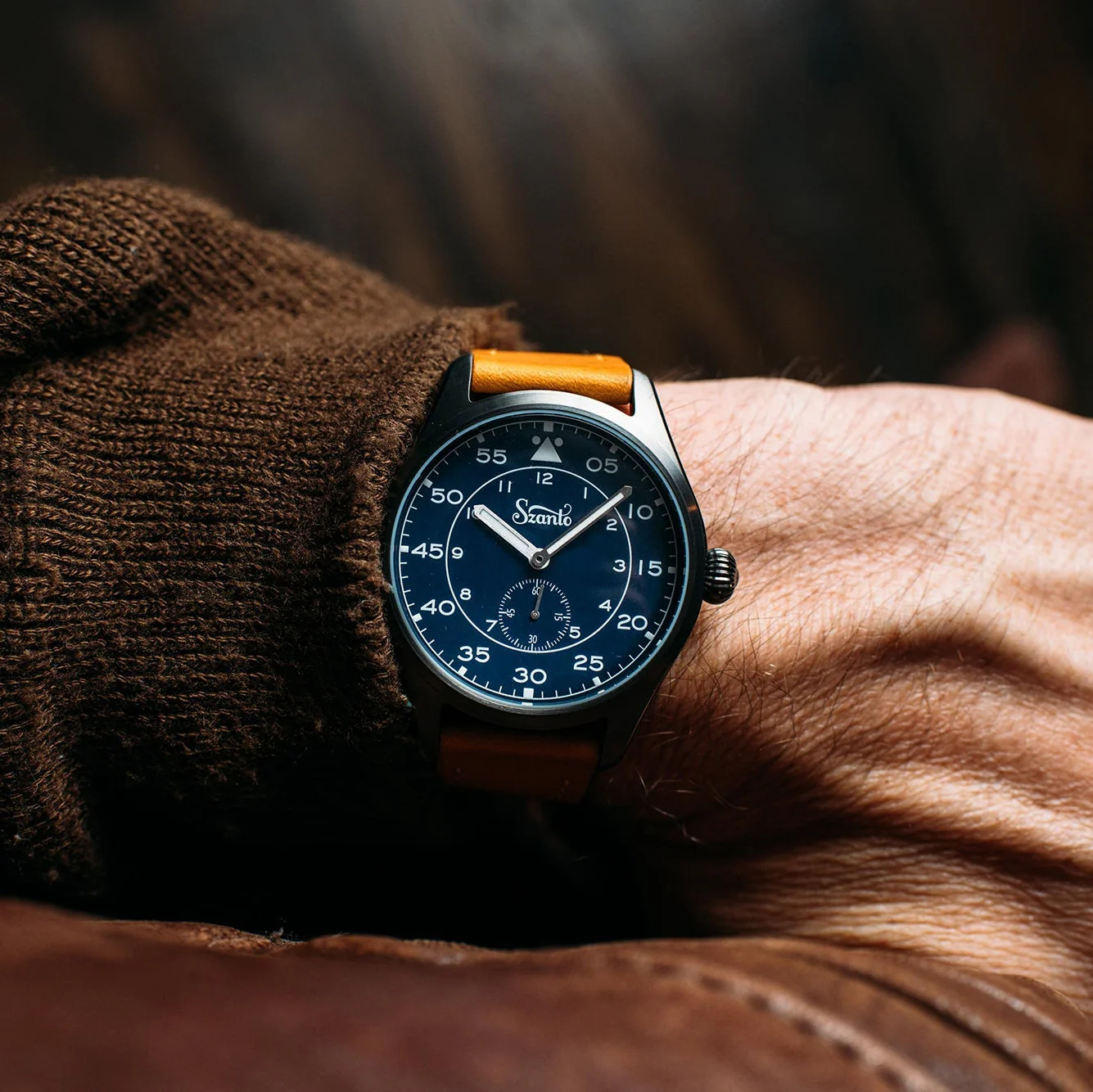 931-szanto-heritage-aviator-small-seconds-2756-8.webp Szanto Heritage Aviator Small Seconds 2756