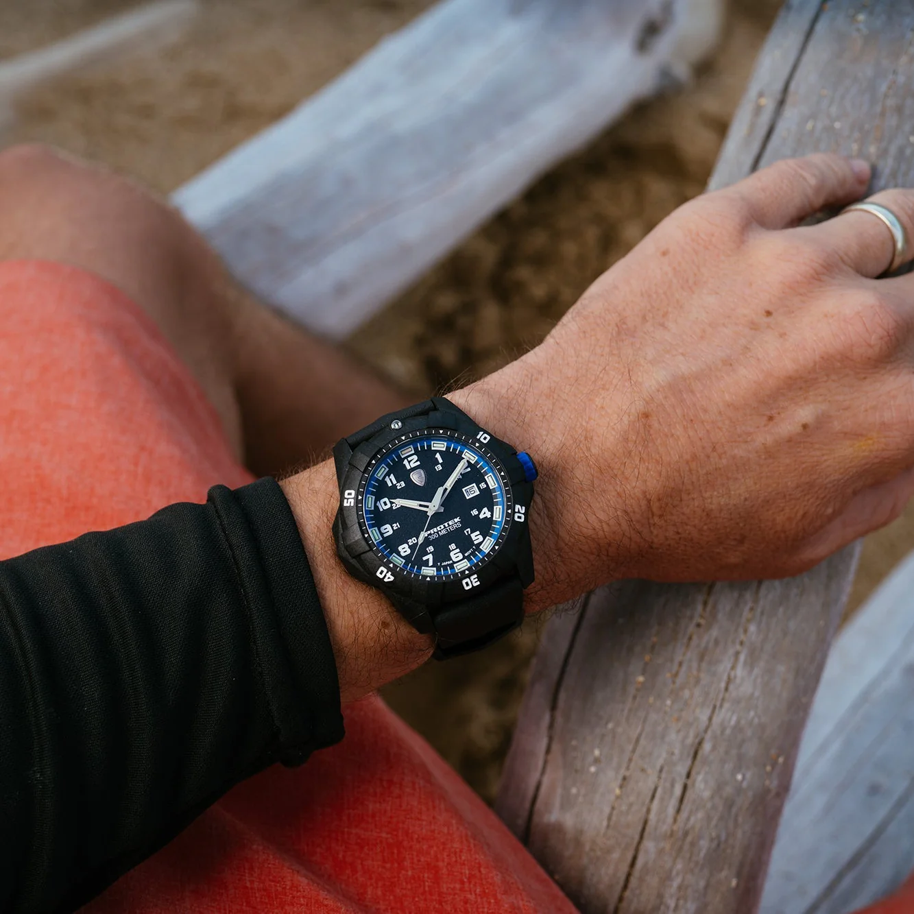 ProTek Carbon Dive PT1003 Series Tritium Black Blue